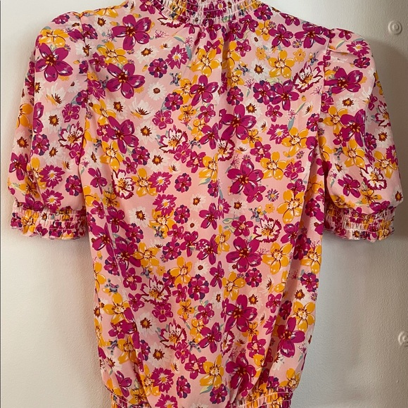 A… love story floral baby doll top blouse puff sleeve smocked new - Picture 15 of 16